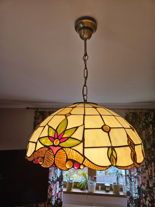 Lampa witrażowa wisząca