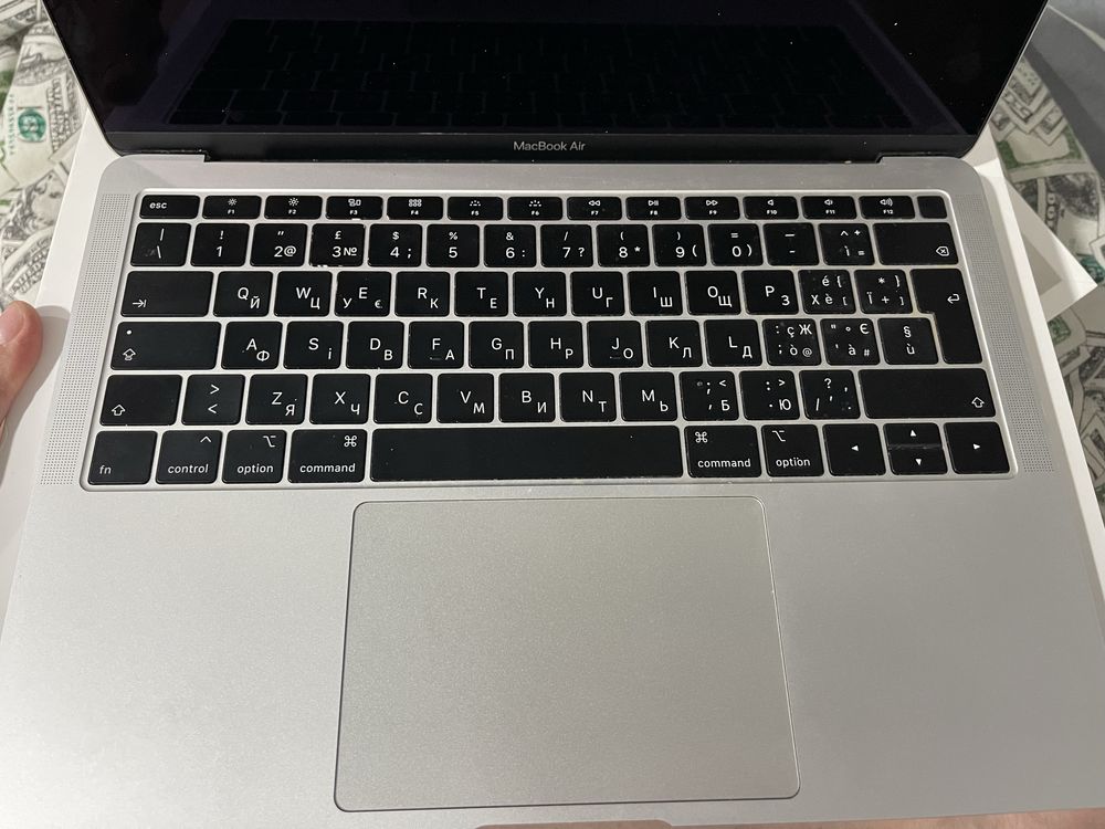 Макбук Air a1932 2019 Silver Core i5