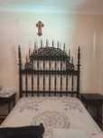 Cama de casal pau preto