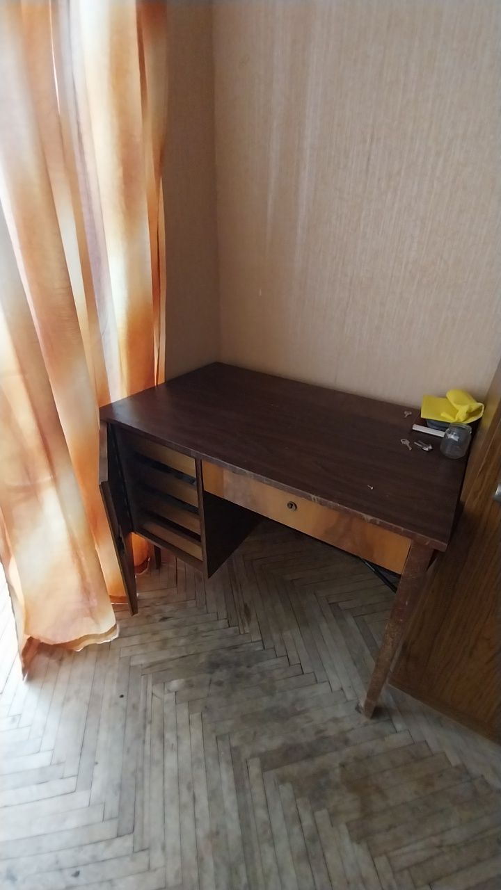 Меблі безкоштовно