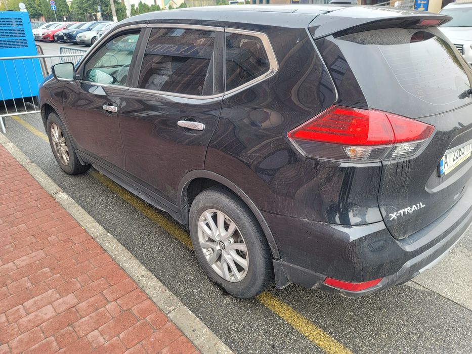 Продажа власного  Nissan X- Trail кінець 19 року. 
https
