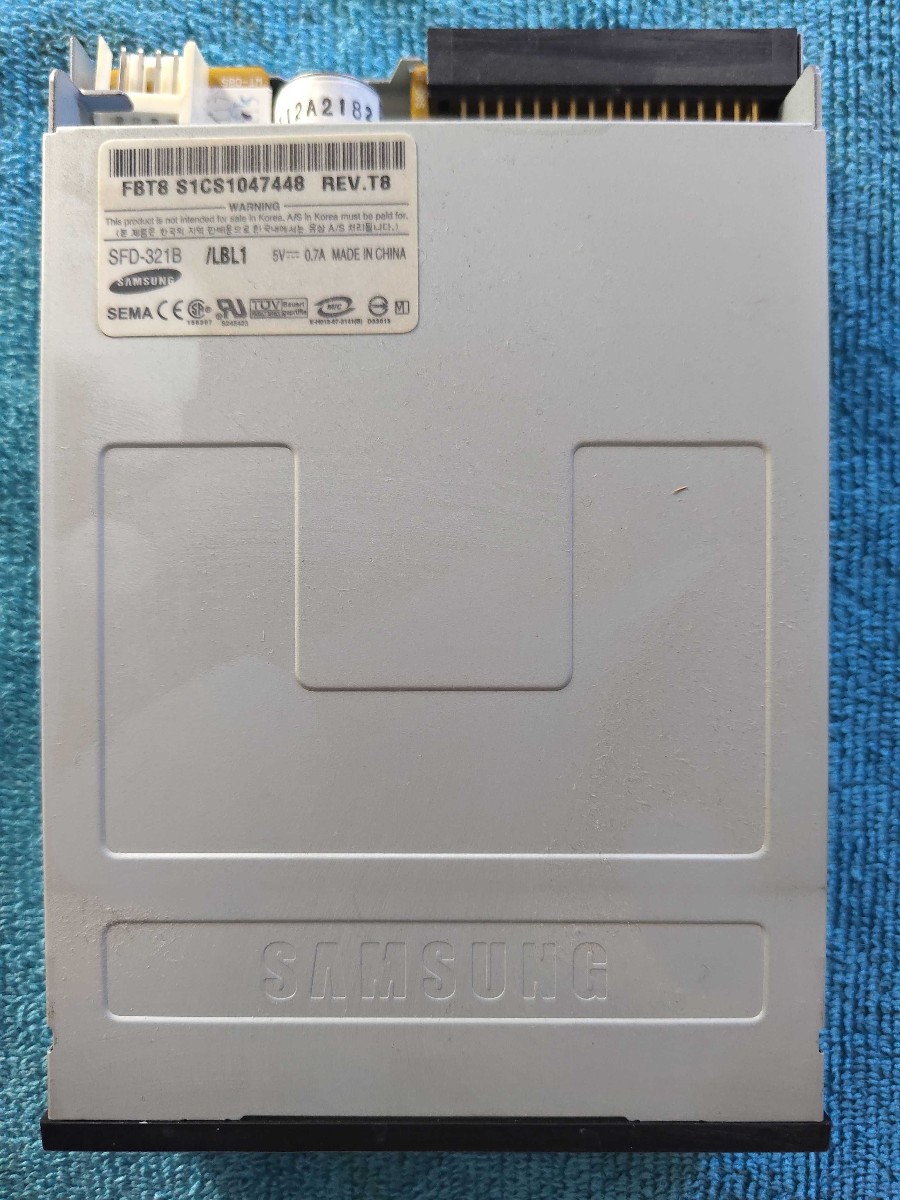 Stacja dyskietek napęd FDD  Samsung SFD-321B Rev T8 1.44MB IDE Floppy