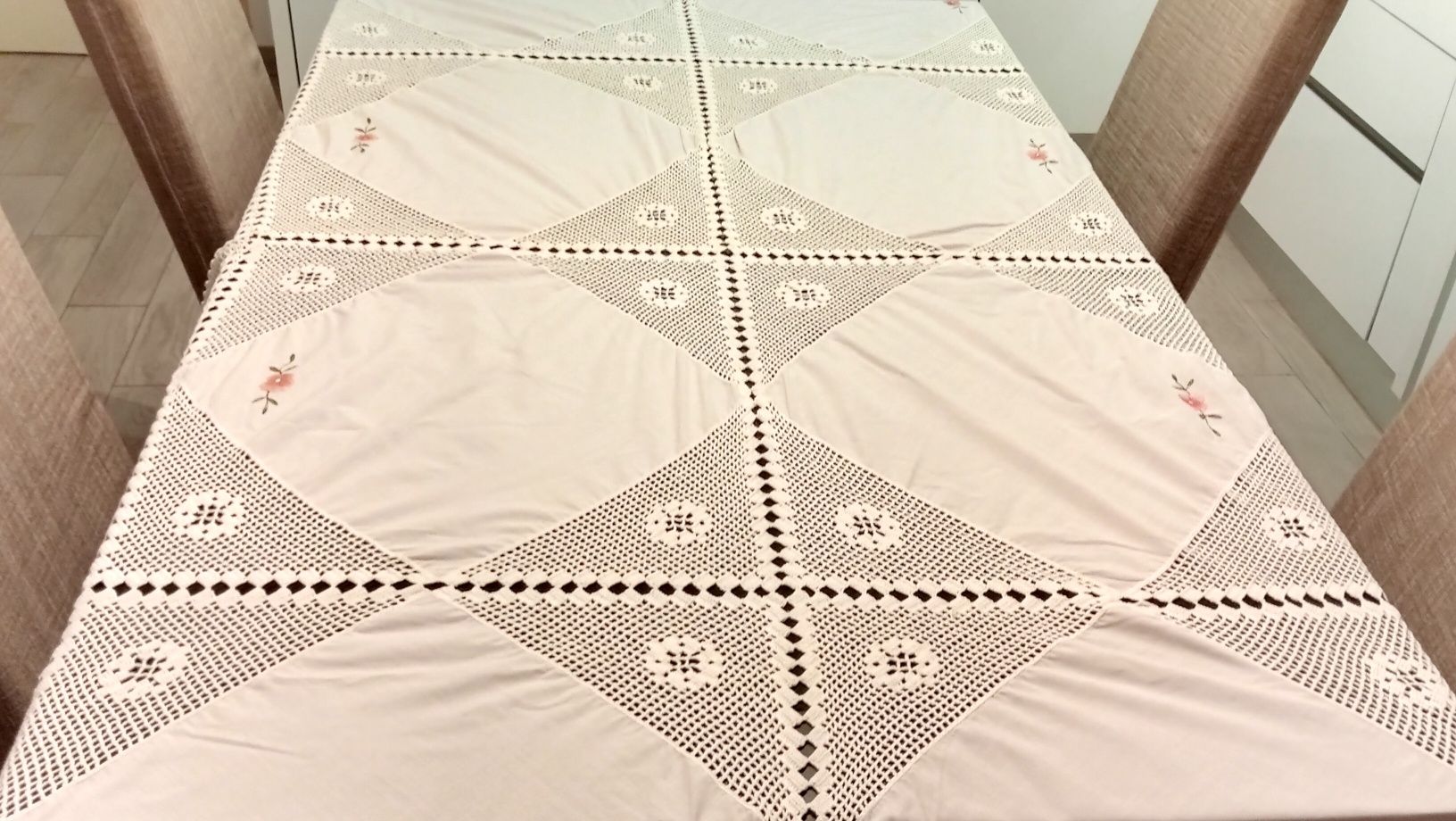 Toalha de mesa renda