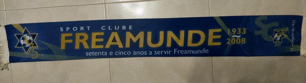 Cachecol do Freamunde antigo