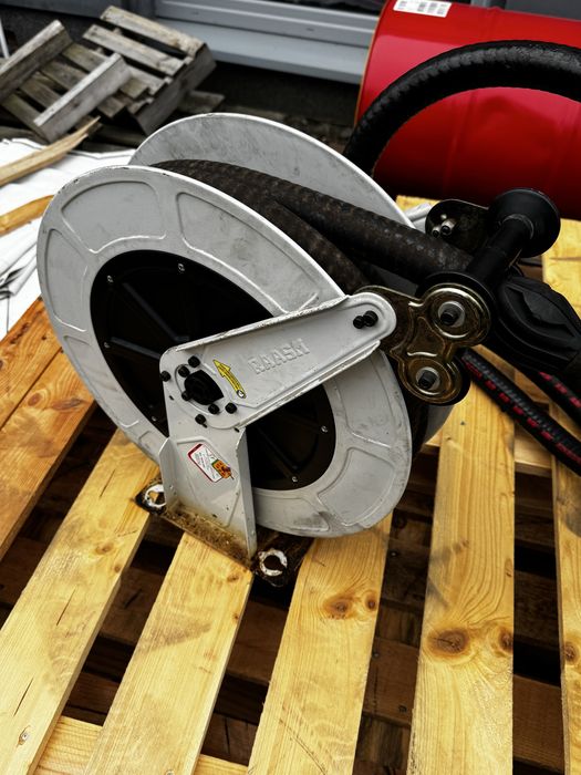 Zwijak węża do zbiornika paliwa