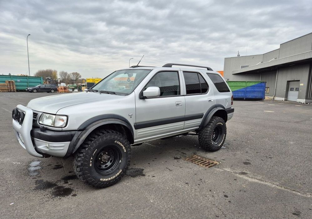 Opel frontera 2003 рік