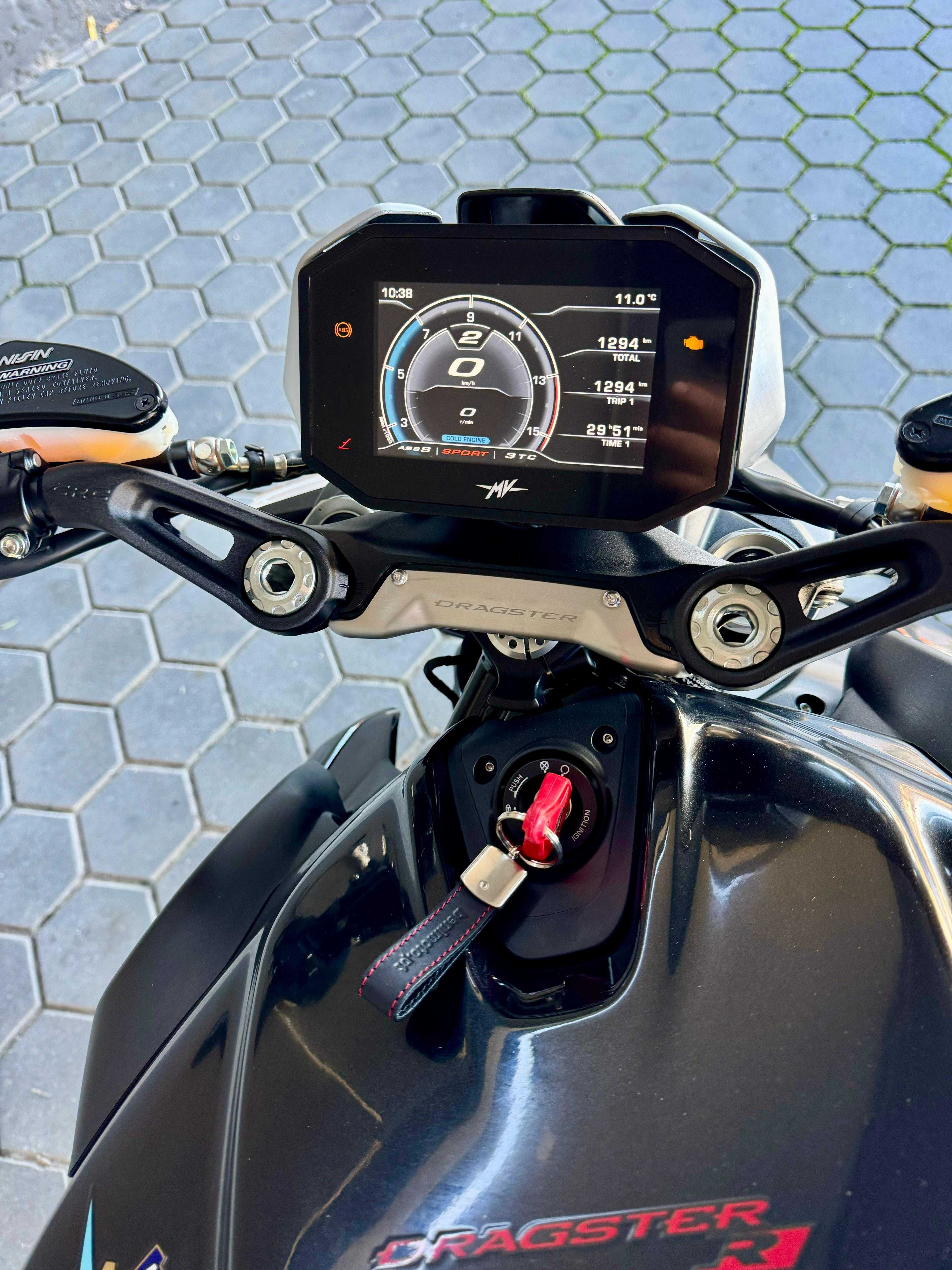 MV Agusta Dreaster 800R