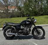 Triumph Bonneville T100 Black