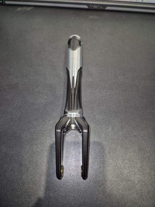 Widelec do hulajnogi Ethic merrow fork 2 ICS-10