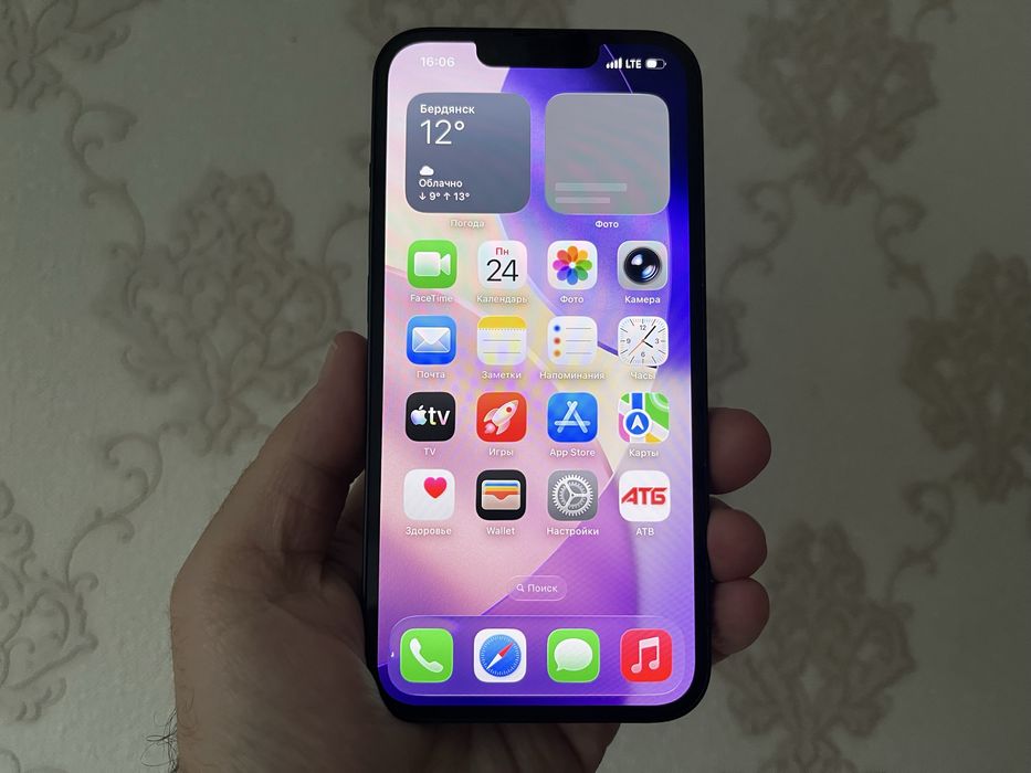 Iphone 13.  Версія 128г.  Неверлок. Без WI-FI