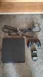Konsola PlayStation 4 slim 1 tb  - gotowe do grania