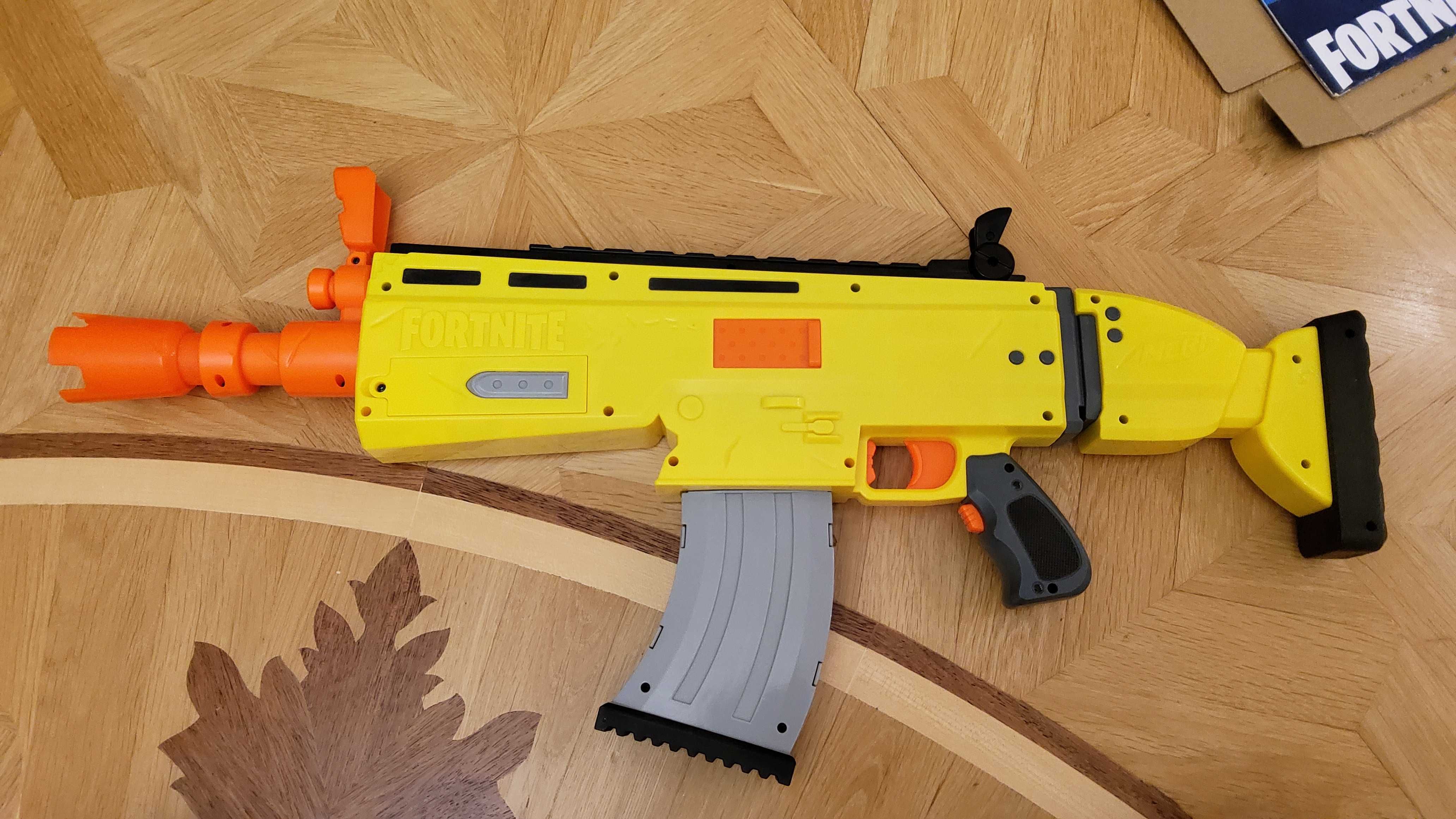 Fortnite Nerf - Скар. Новый с коробкой.