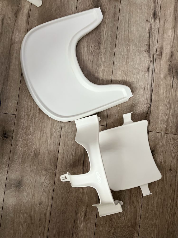 Rezerwacja Krzeselko białe tripp trapp stokke plus baby set w zestawie