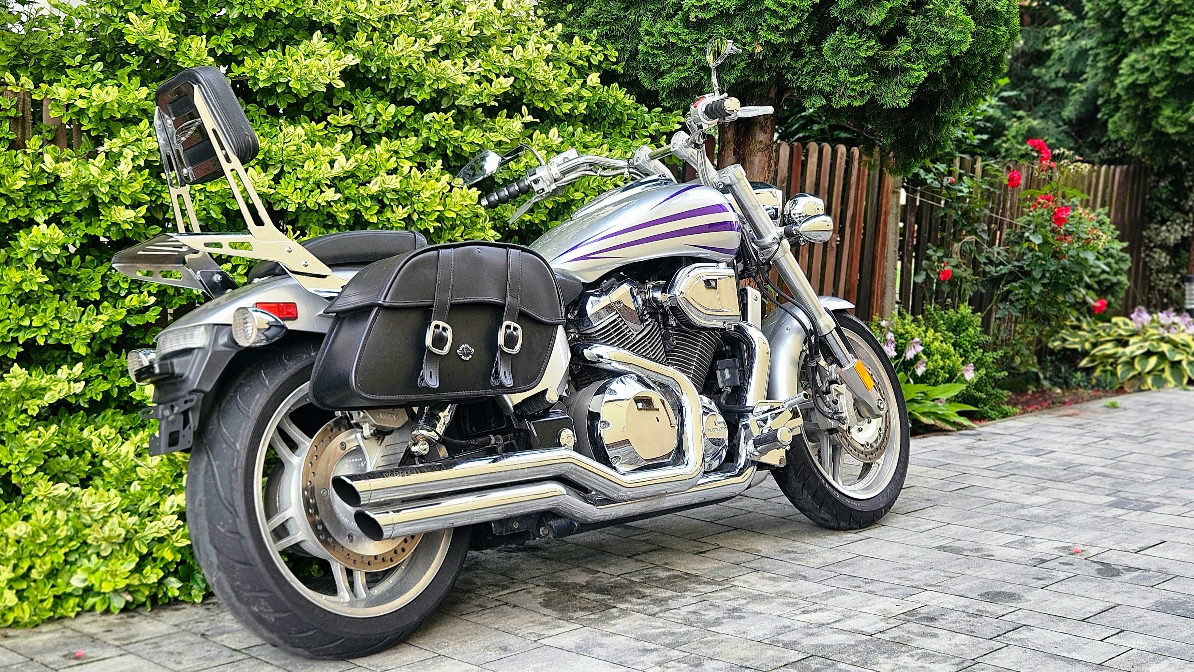 Honda VTX 1800 F raider 1900 retro vtx1800 custom