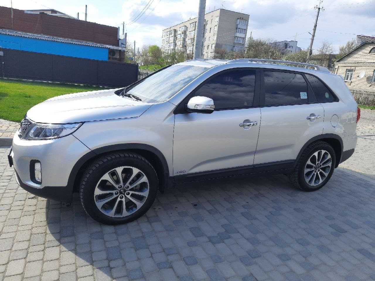 Продам KIA Sorento 2012 г