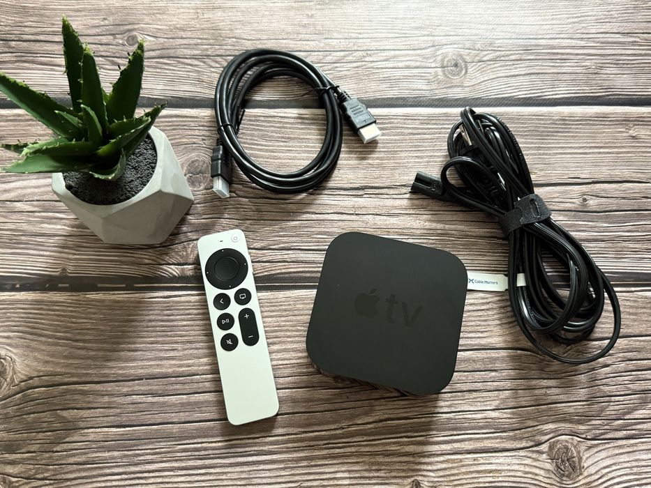 Apple TV 4K 32Gb A1842 Хороший стан