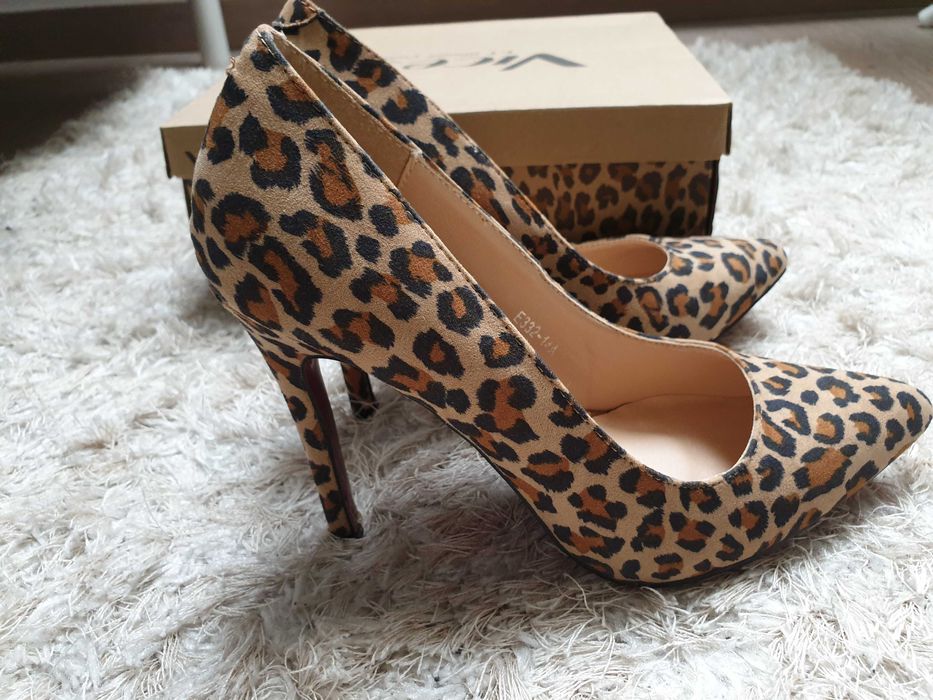 Nowe szpilki w panterkowy wzór pantera animal print