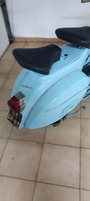 Vespa super 150.