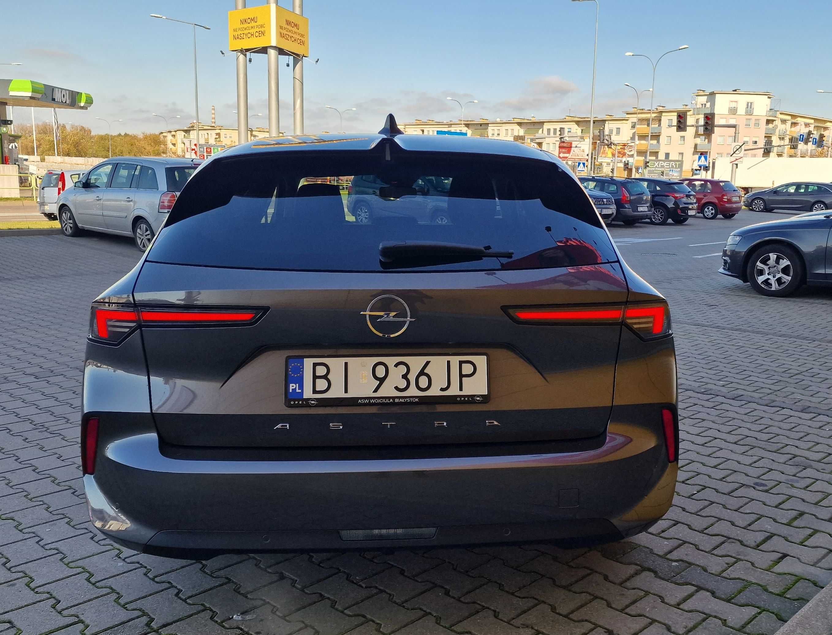 Wypożyczalnia aut OPEL ASTRA KOMBI AUTOMAT 2024 Wynajem aut osobowych