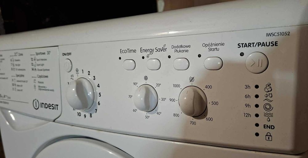 Pralka Indesit IWSC 51052 - uszkodzony sterownik