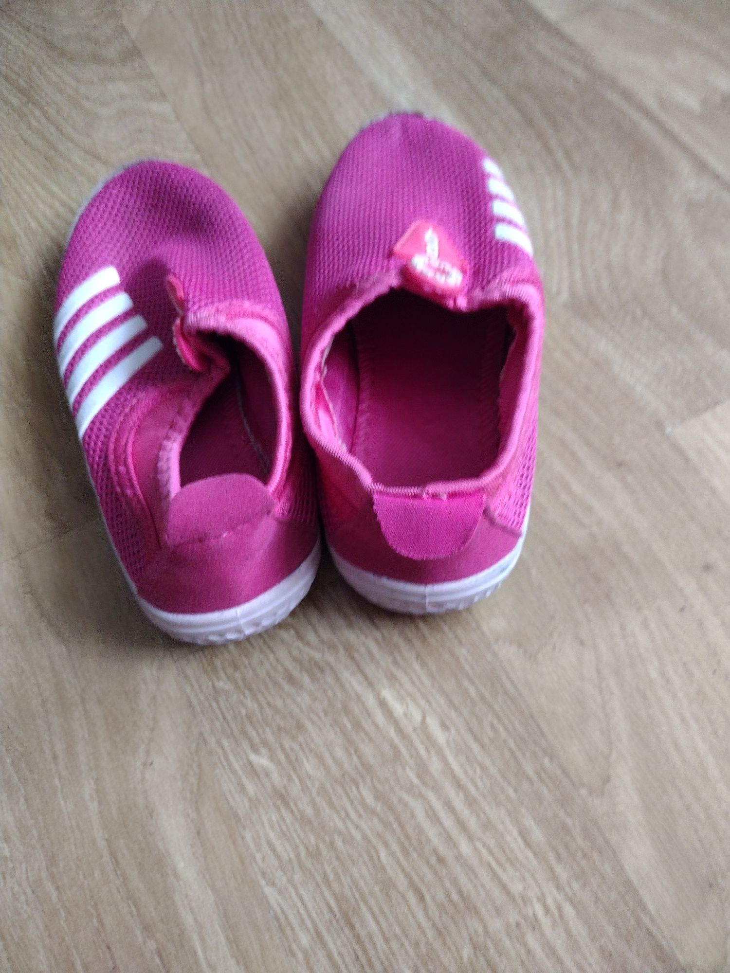 Buty wsuwane rozmiar 37