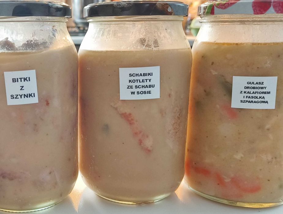 Zestaw obiadowy z wekowanymi słoikami 14x0,9l z wysyłka termo