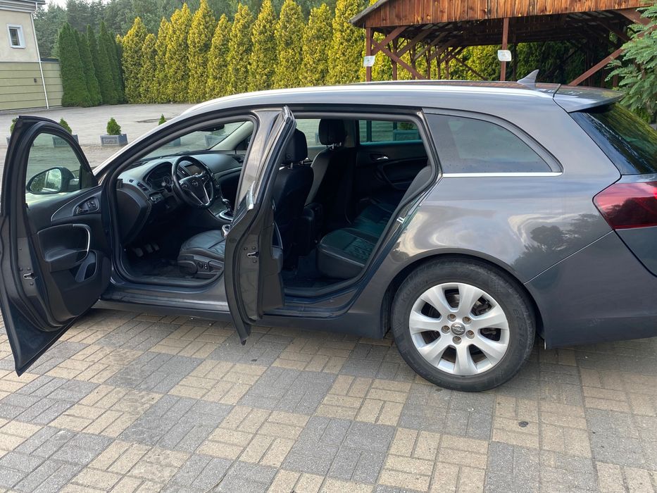 Опель інсігніа 2.0