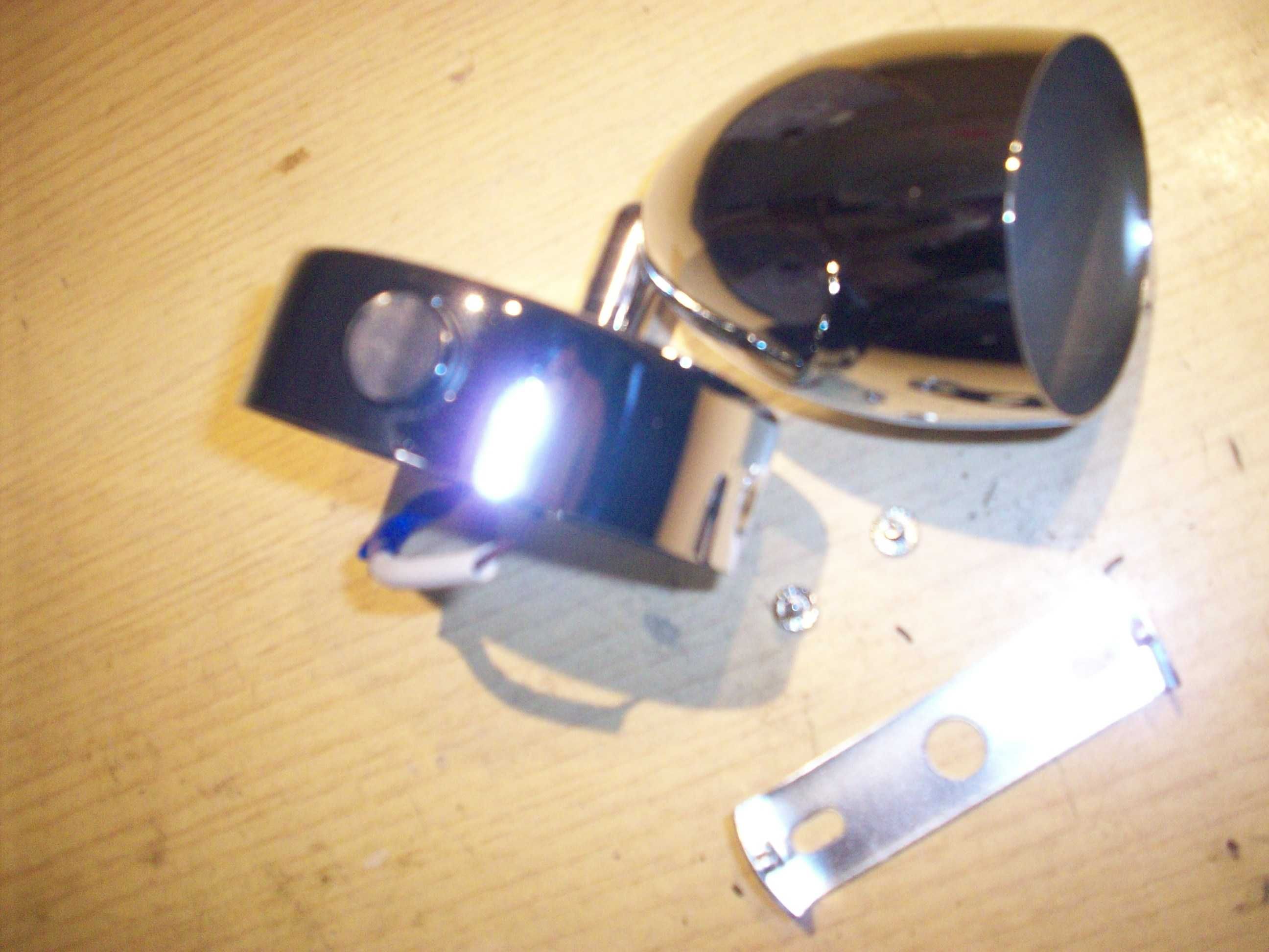 lampka LED 12V nowa chrom z wyłacznikiem do kamper