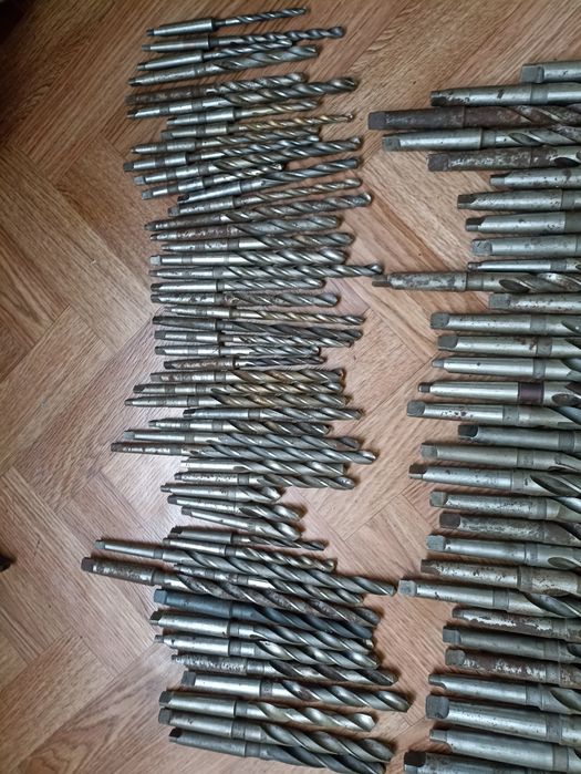 Свердла токарні р6  і  р18