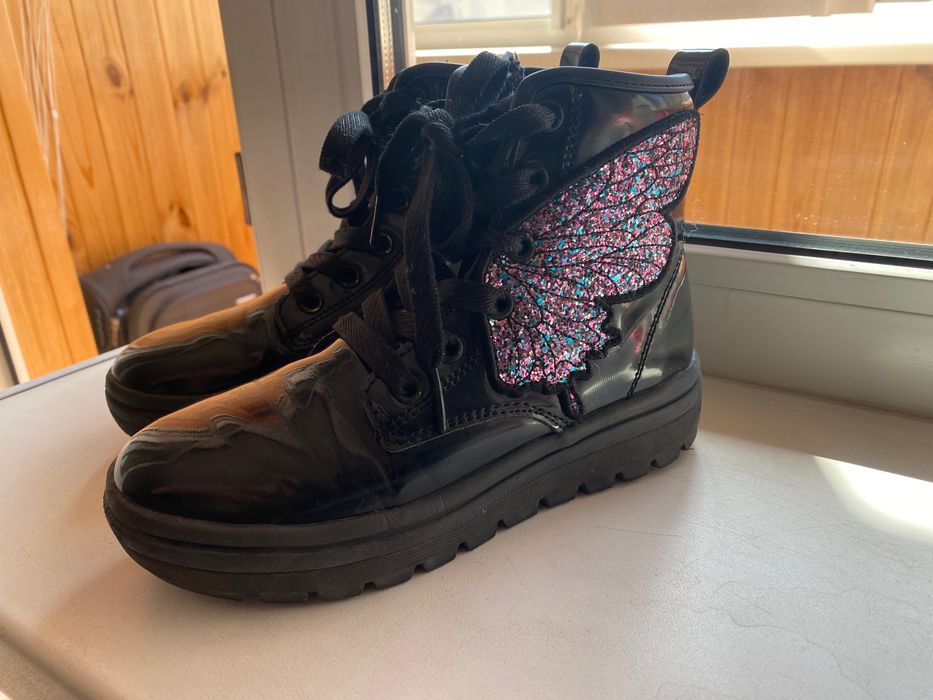 Чоботи Skechers на дівчинку, чорні.