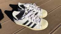 Tenis Adidas Superstar tamanho 36