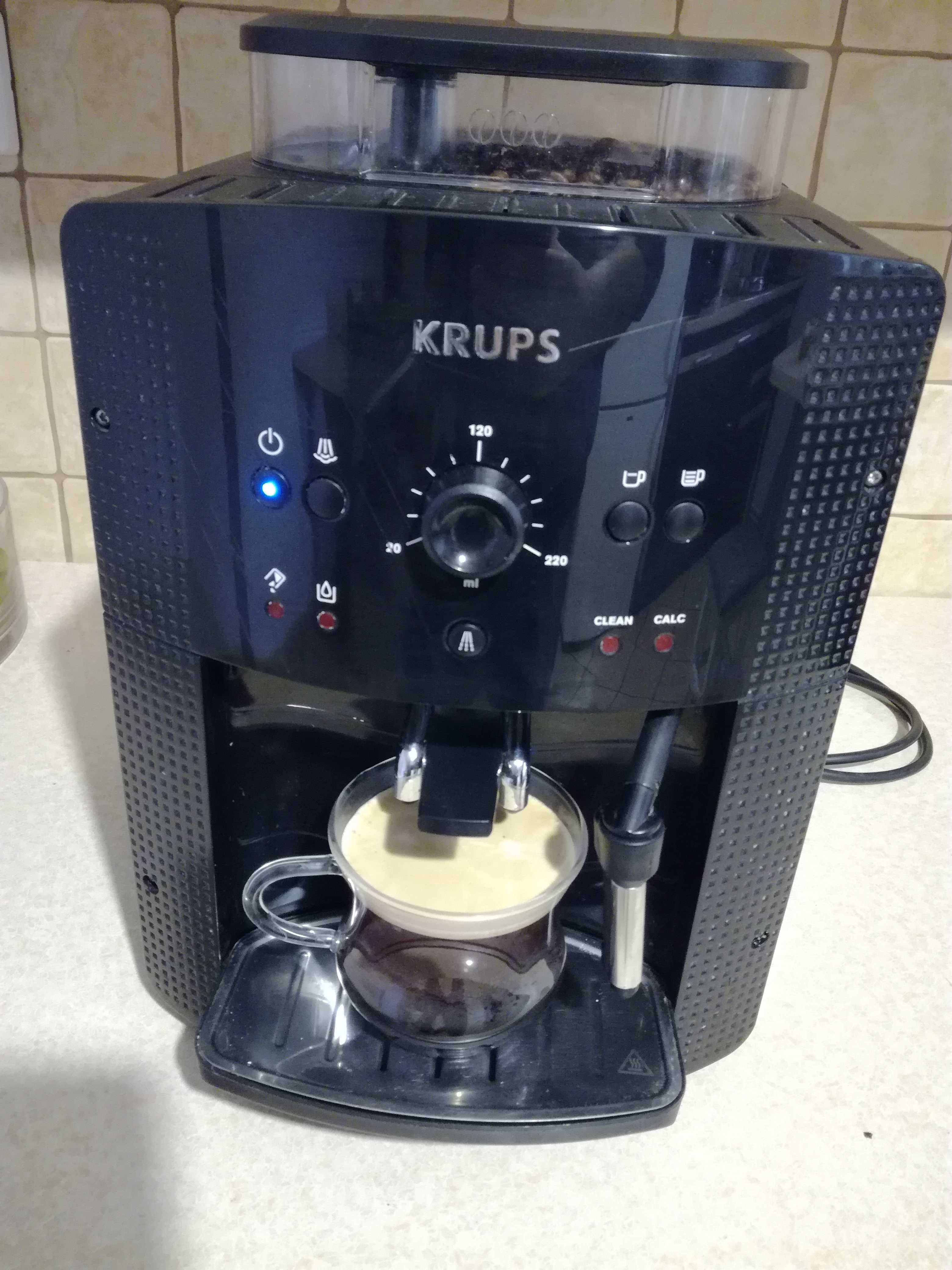 Krups EA8108 automatyczny ekspres ciśnieniowy do kawy z młynkiem bdb