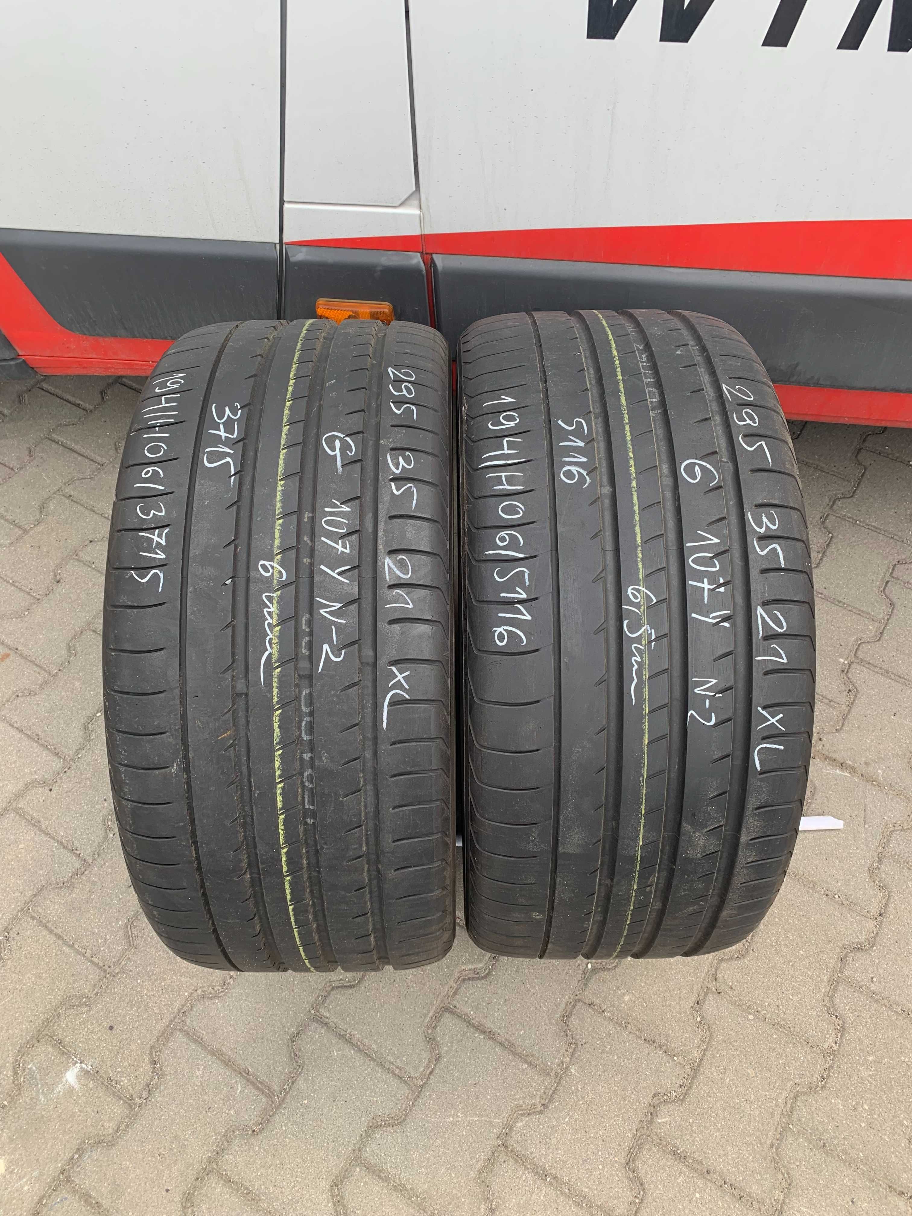 2 szt. opony używane letnie 295/35r21 XL Yokohama Advan Sport V105 SUV