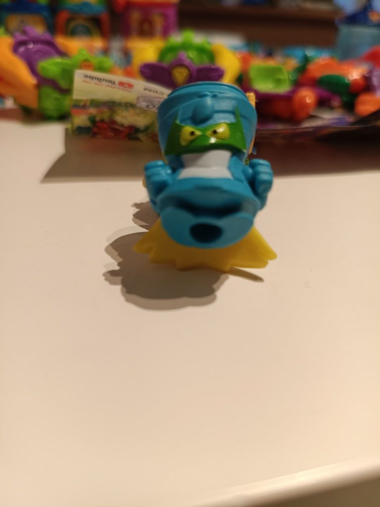 SUPER Zings THINGS S6 Speed Fury Pojazd + Figurka kid Fury