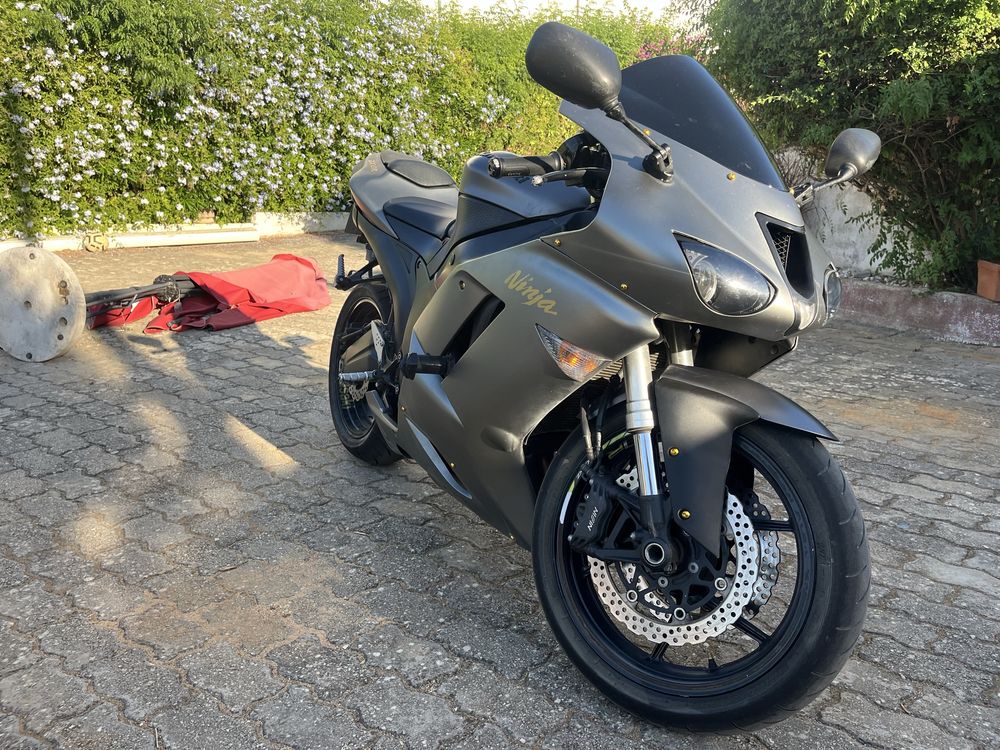 Ninja 600 zx6r vendo ou troco