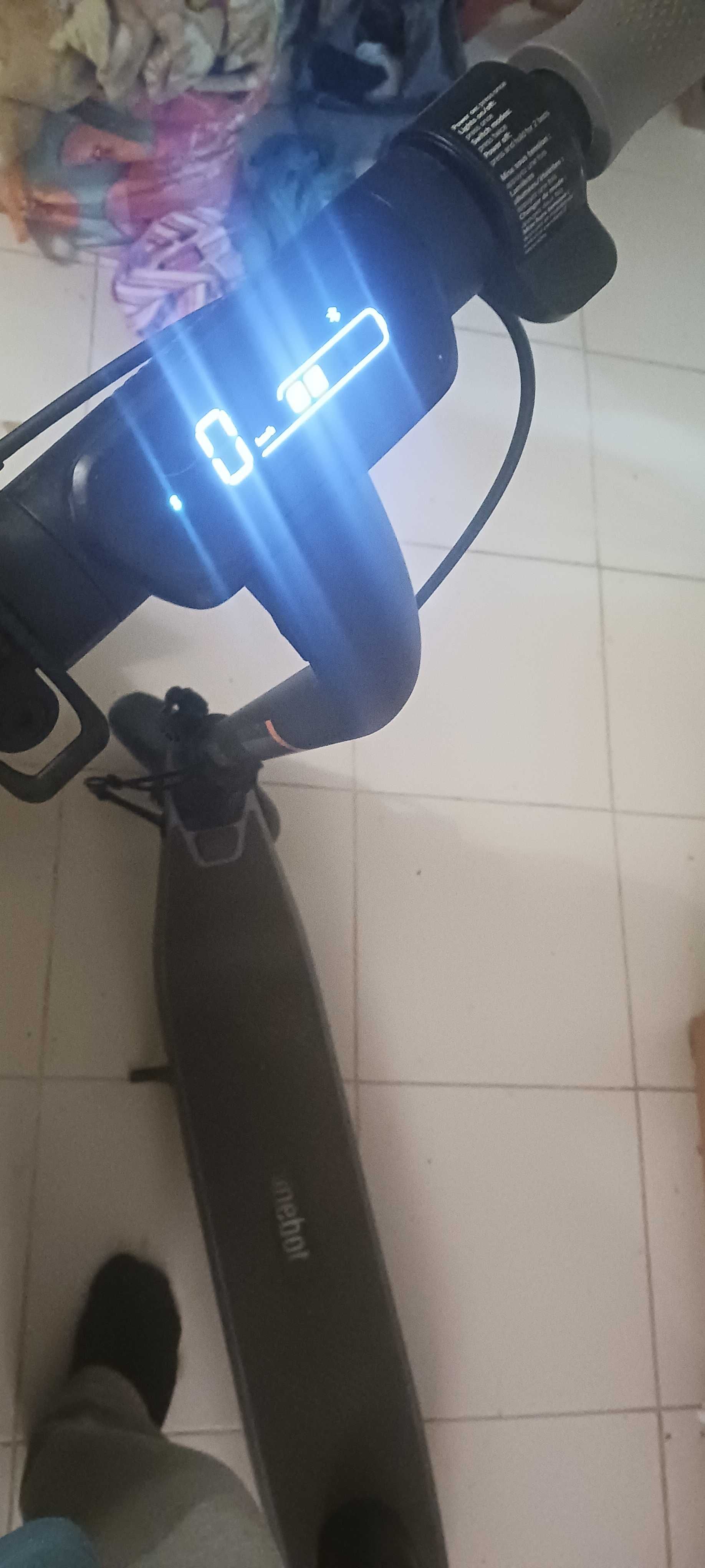 Trotinete eletrica  com pouco uso