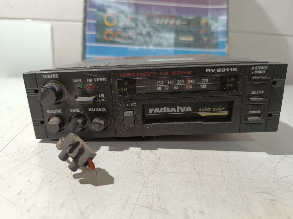 Auto rádio Radialva
