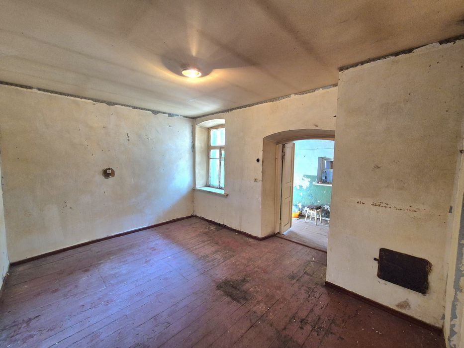 1 Кімнатна.Вул.Миколи Садовського/Андрїївська