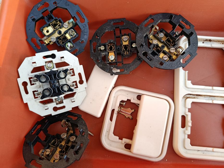 Legrand President anos 90 - tomadas interruptores