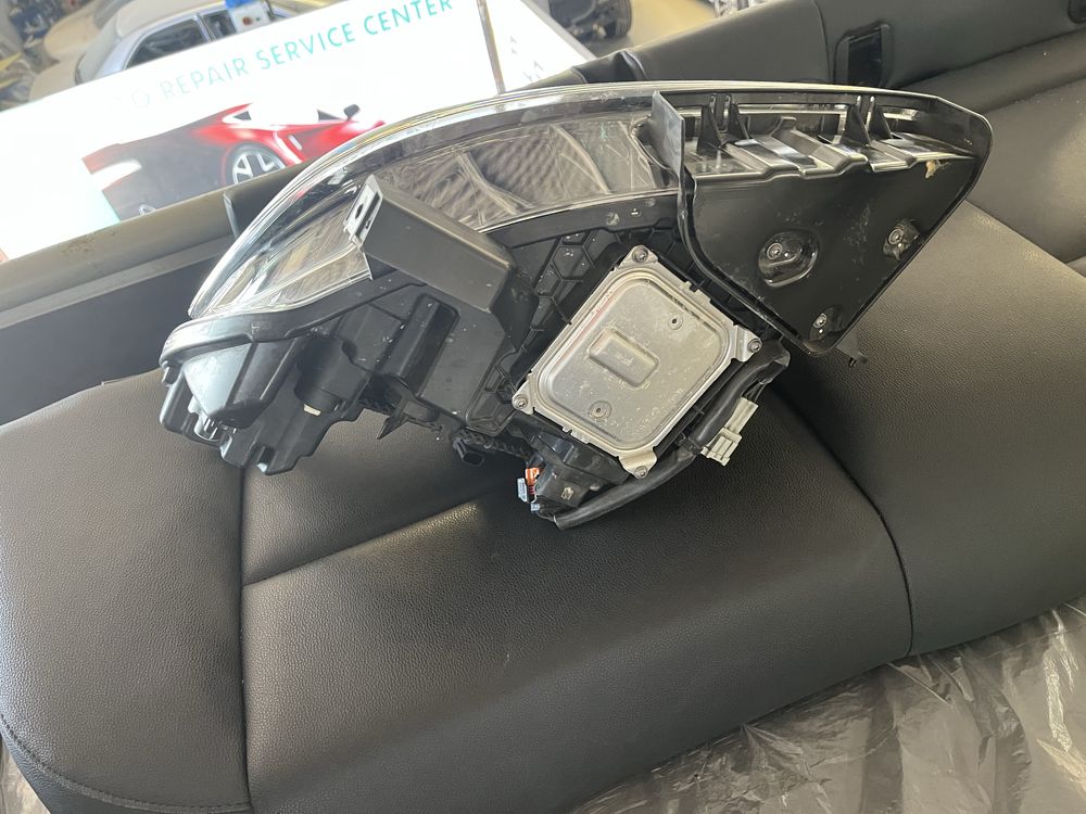 Otica Mercedes Full Led X350D direito de volante a esquerda