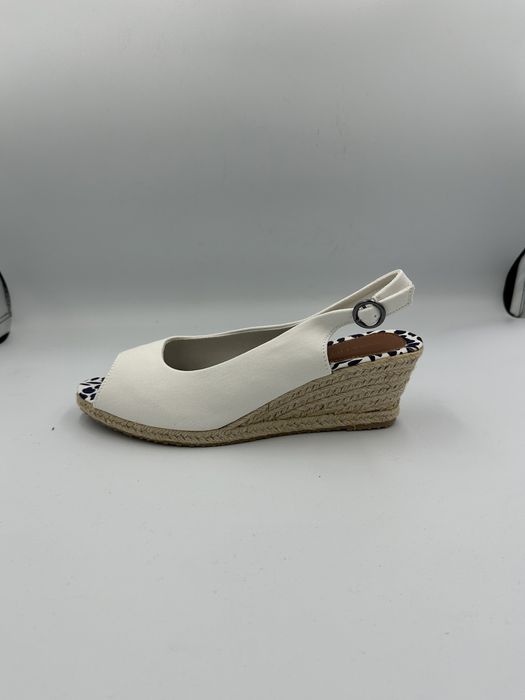 Espadryle na koturnie białe Anna Field 40