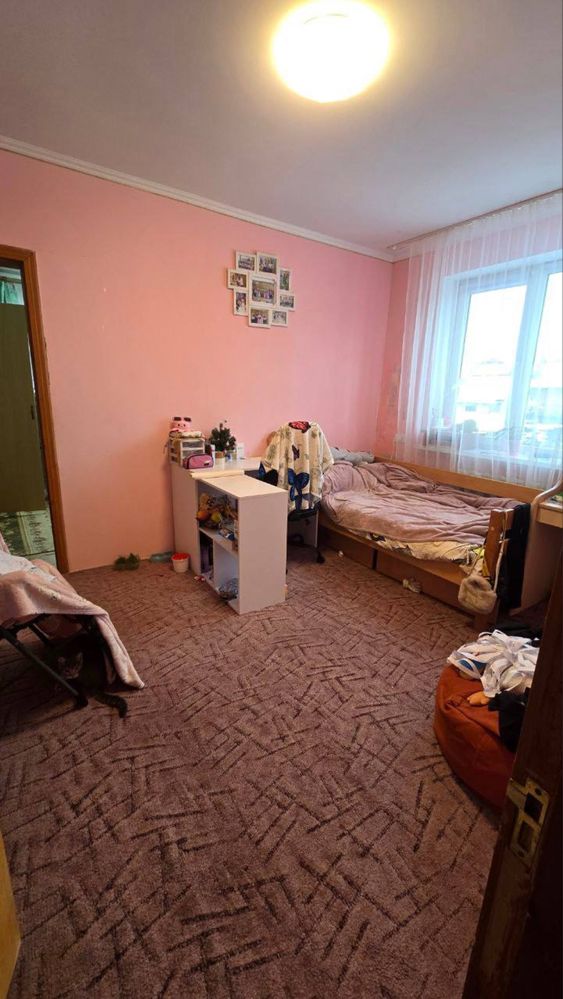 Продаж будинку в Зубрі