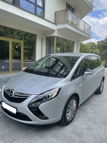 Opel Zafira C tourer 2016 2.0 дизель опель Зафира