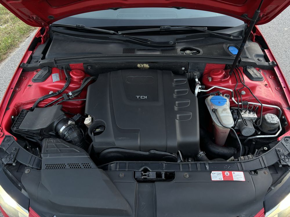Audi a4 b8 s4 2.0tdi xenon alu18 Piekna!!