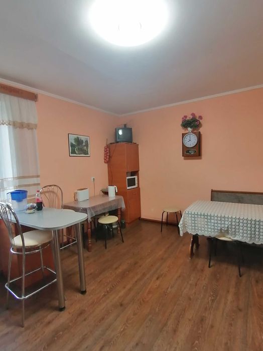 Здам кімнату для проживання дівчини або хлопця.Басів кут.