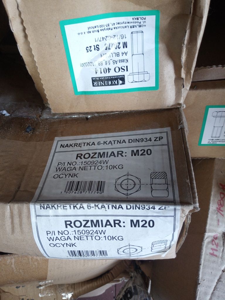 Sruby i nakrętki