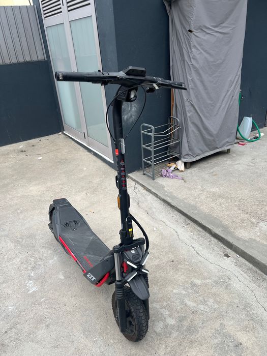 Electric scootor