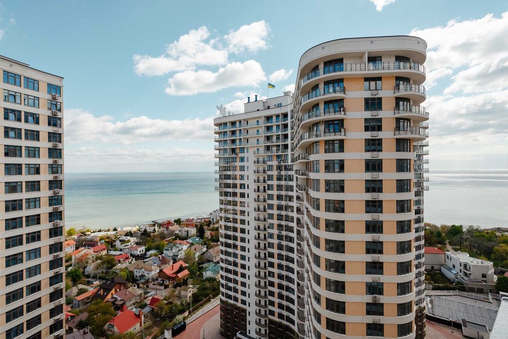 Сдам 2х комн квартиру 32 Жемчужина, без выселения на лето