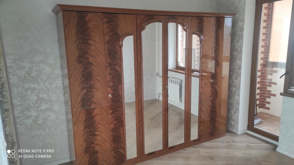 Продам шкаф в спальню