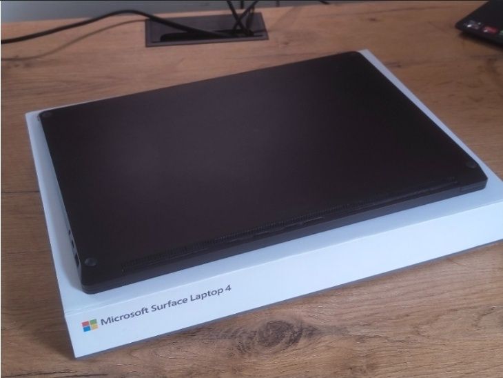 Microsoft surface 4  15" 2tb dysk!!!